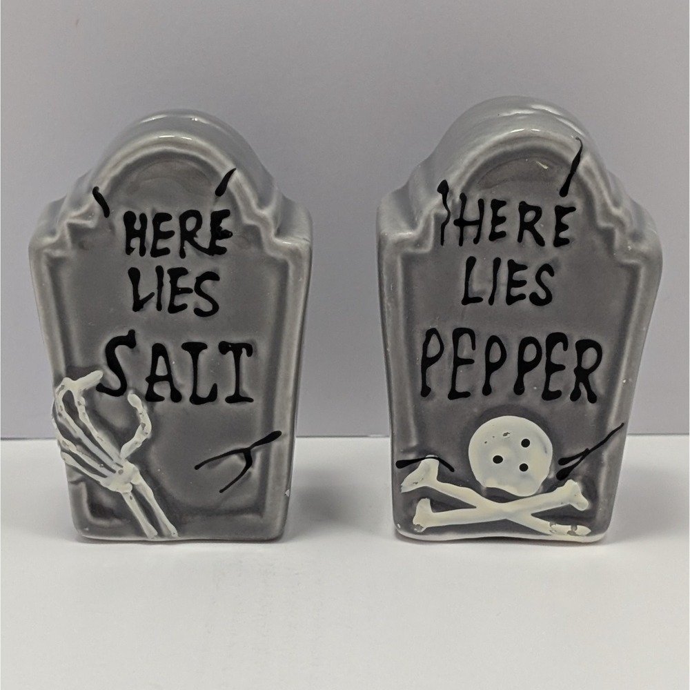 Spooky Halloween Tombstone Salt Pepper Shakers Set Ceramic Gray Skeleton